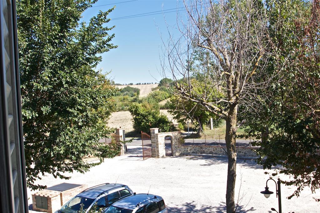 Relais La Leopolda Hotel Abbadia di Montepulciano Habitación foto