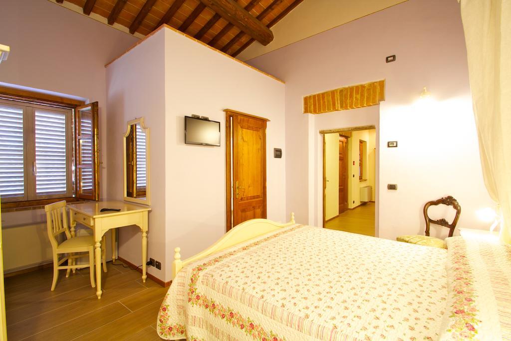 Relais La Leopolda Hotel Abbadia di Montepulciano Habitación foto